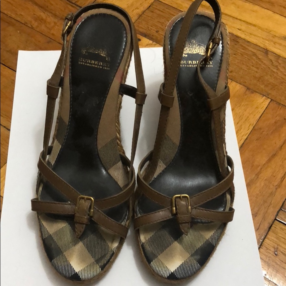 Burberry espadrille sandals brown leather size 7